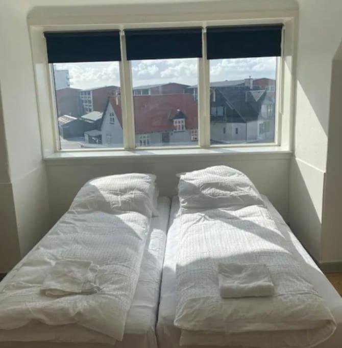 3 Vaerelses Lejlighed Taet Faergen Hirtshals Exterior photo